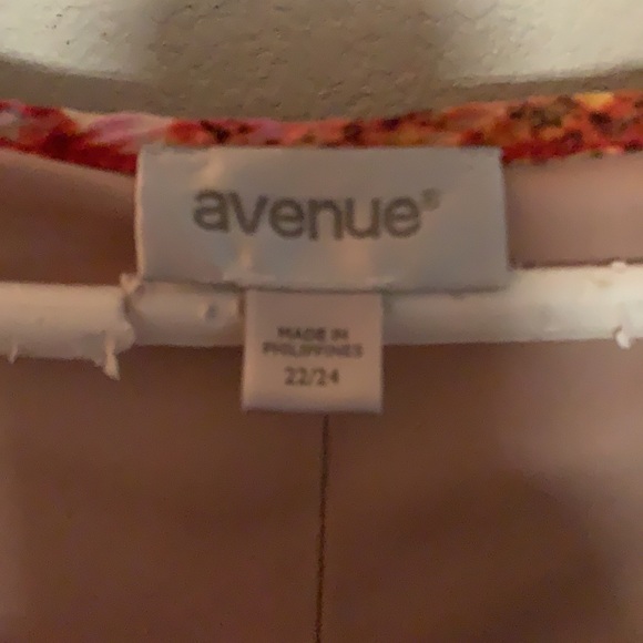 Floral abstract maxi dress - Picture 2 of 3